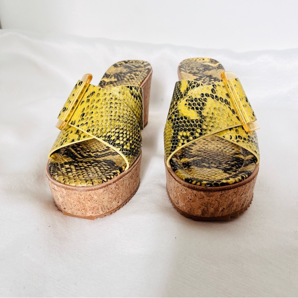 Donald J Pliner Sabrina yellow Python Snake print cork wedge sandals size 8.5 - Picture 3 of 8
